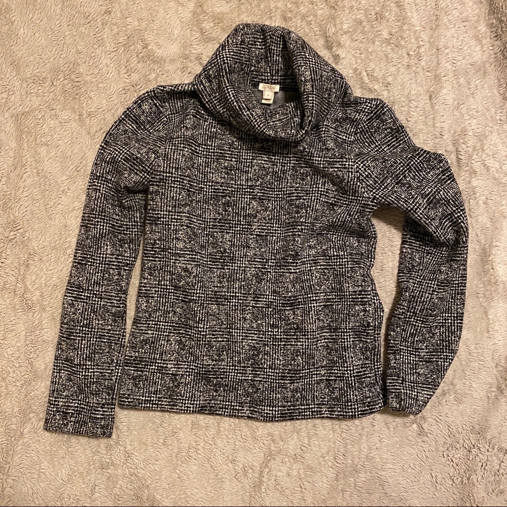 Black & white fleece oversized turtleneck - Picture 2 of 5